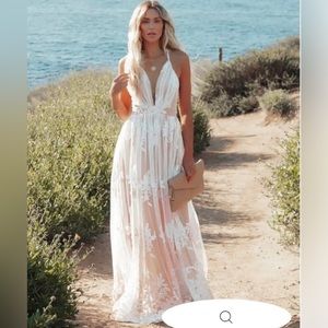 Vici maxi dress, new without tags